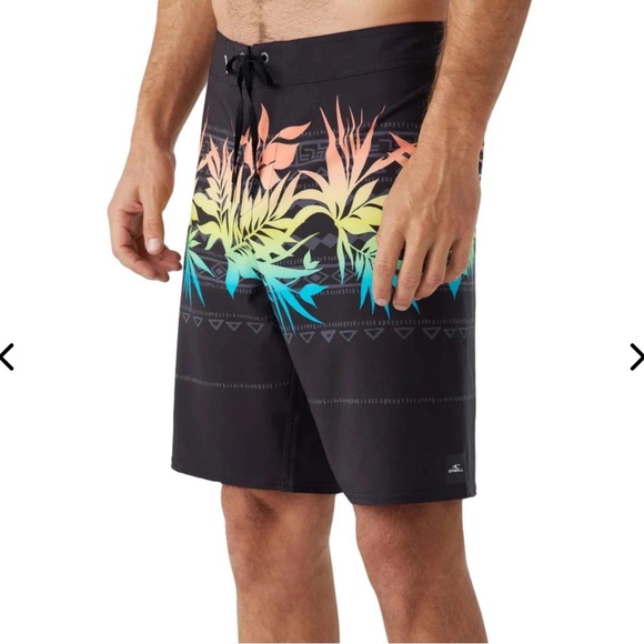 NWT! O’Neill Hyperfreak board shorts. At the knee. - Picture 4 of 13